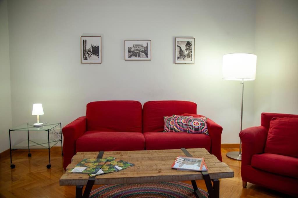 Peaceful Apartment In Piazza Venezia'S Alleys Rome Exterior photo