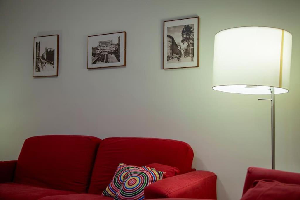 Peaceful Apartment In Piazza Venezia'S Alleys Rome Exterior photo