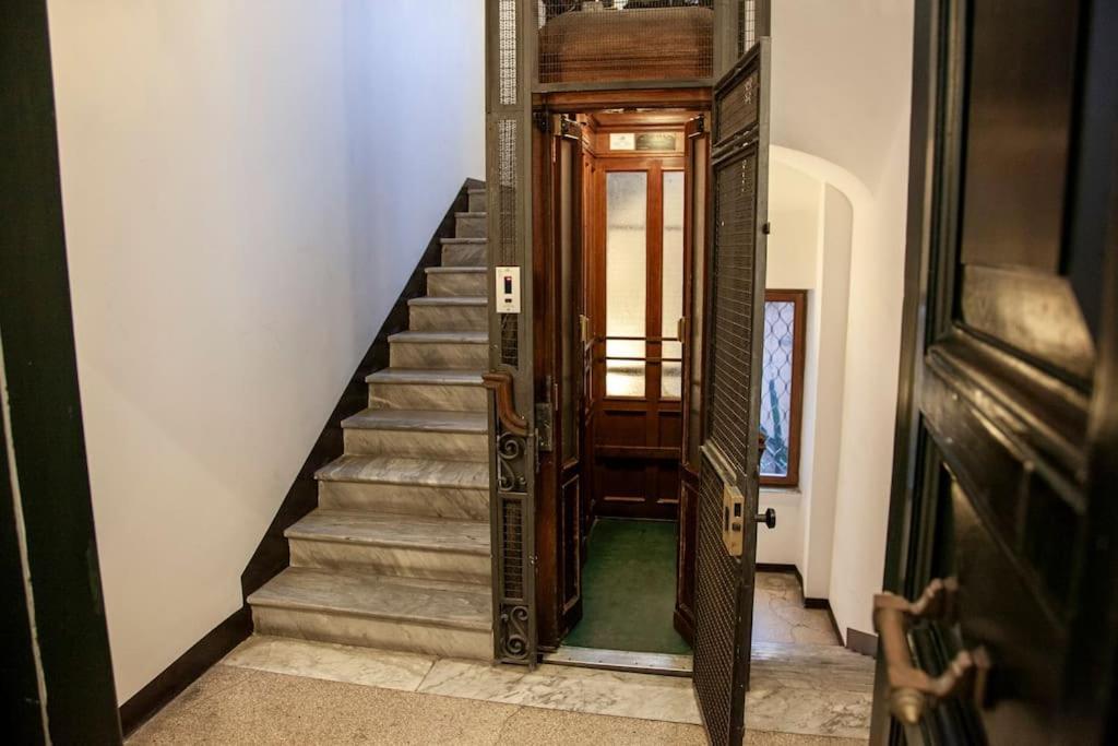 Peaceful Apartment In Piazza Venezia'S Alleys Rome Exterior photo