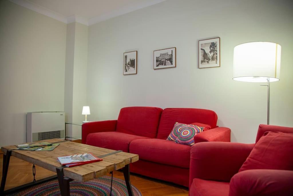 Peaceful Apartment In Piazza Venezia'S Alleys Rome Exterior photo