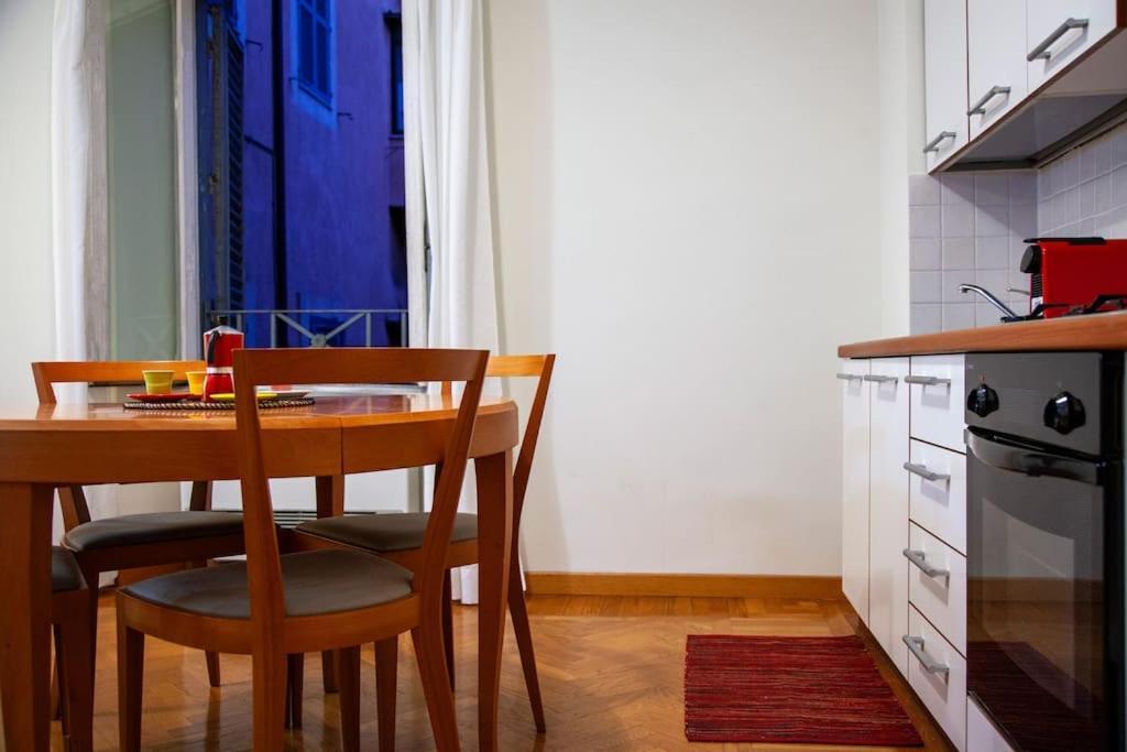 Peaceful Apartment In Piazza Venezia'S Alleys Rome Exterior photo